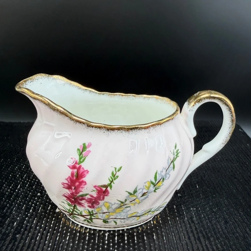 Foley EB 1850 Pink Floral Bone China Creamer Gold Trim Swirl Ribbed‎ England